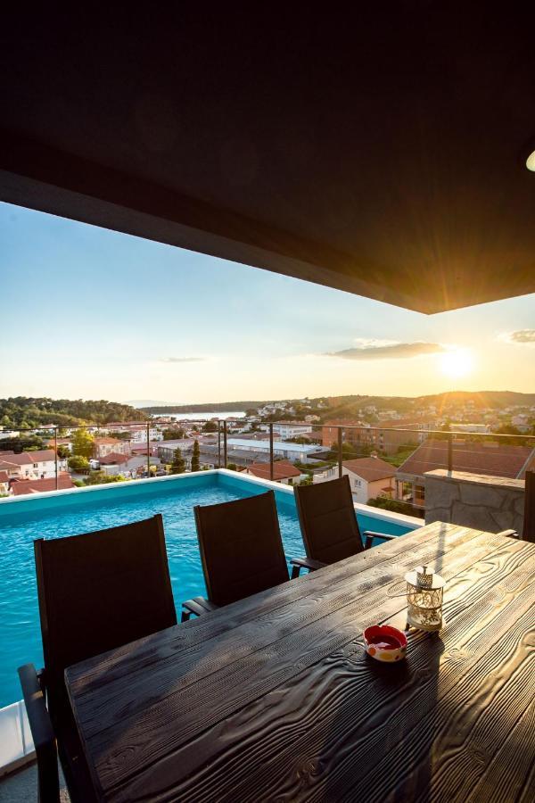 Villa Venka Rab Town Luaran gambar